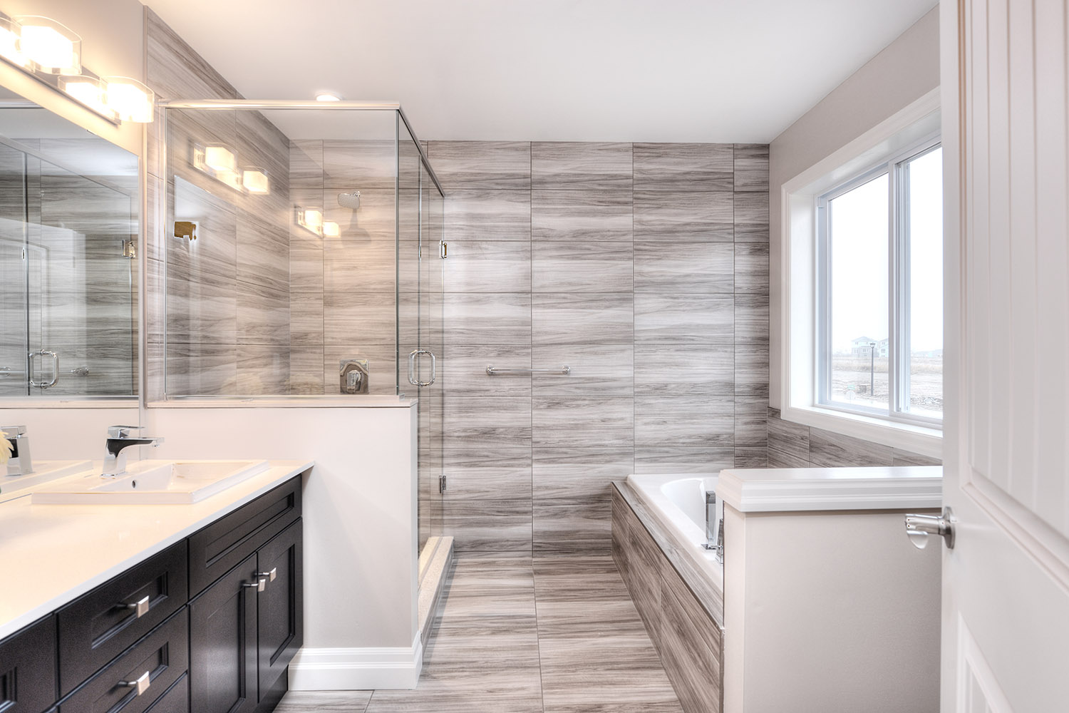 Mapleton Homes Ensuite - Auburn Developments